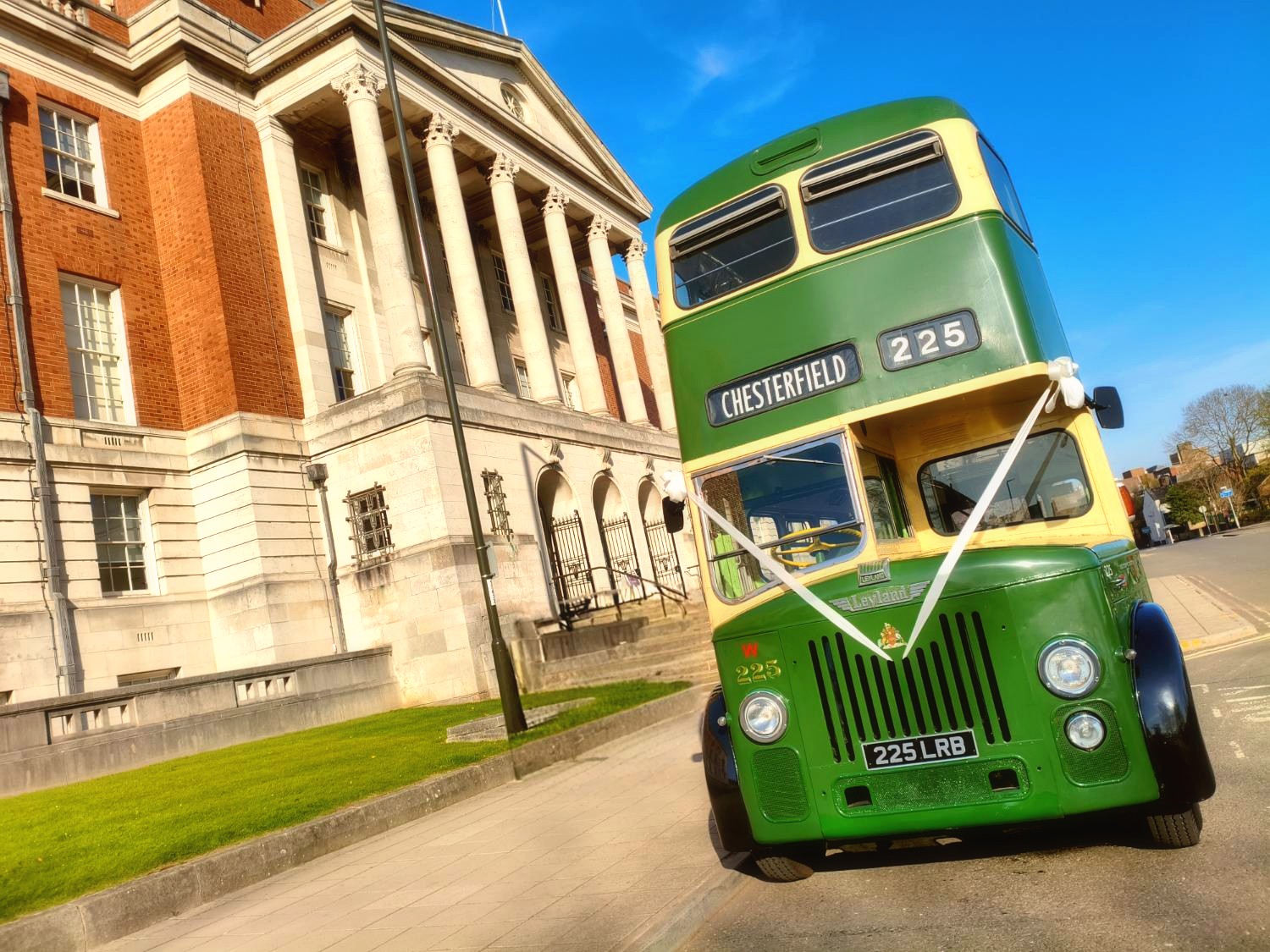 A Chesterfield bus outside the Town Hall