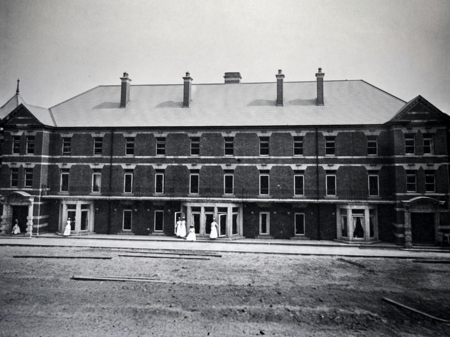The building in its earliest days